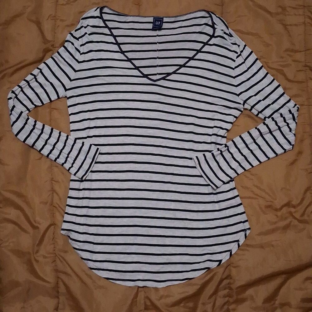 ​GAP WOMENS XL T SHIRT BLUE GRAY STRIPED LONG SLEEVE PULLOVER BOAT NECK TOP...